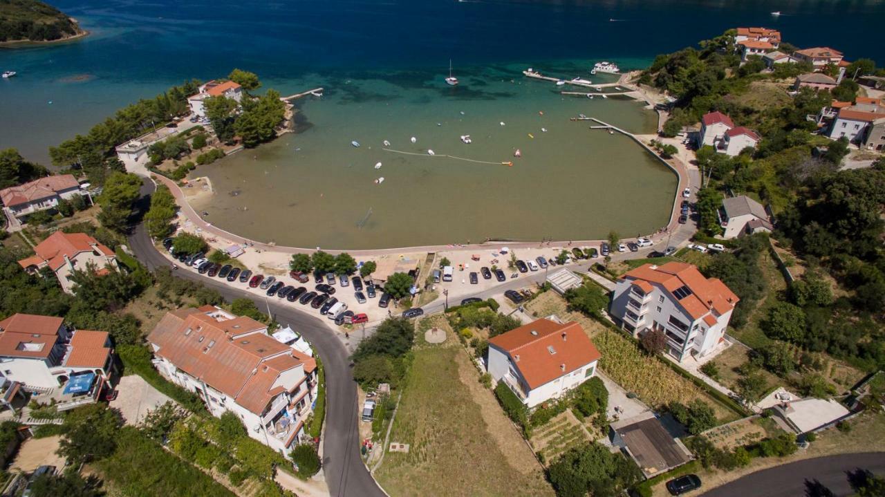 Apartmani Premijer-Rab Supetarska Draga Exterior photo